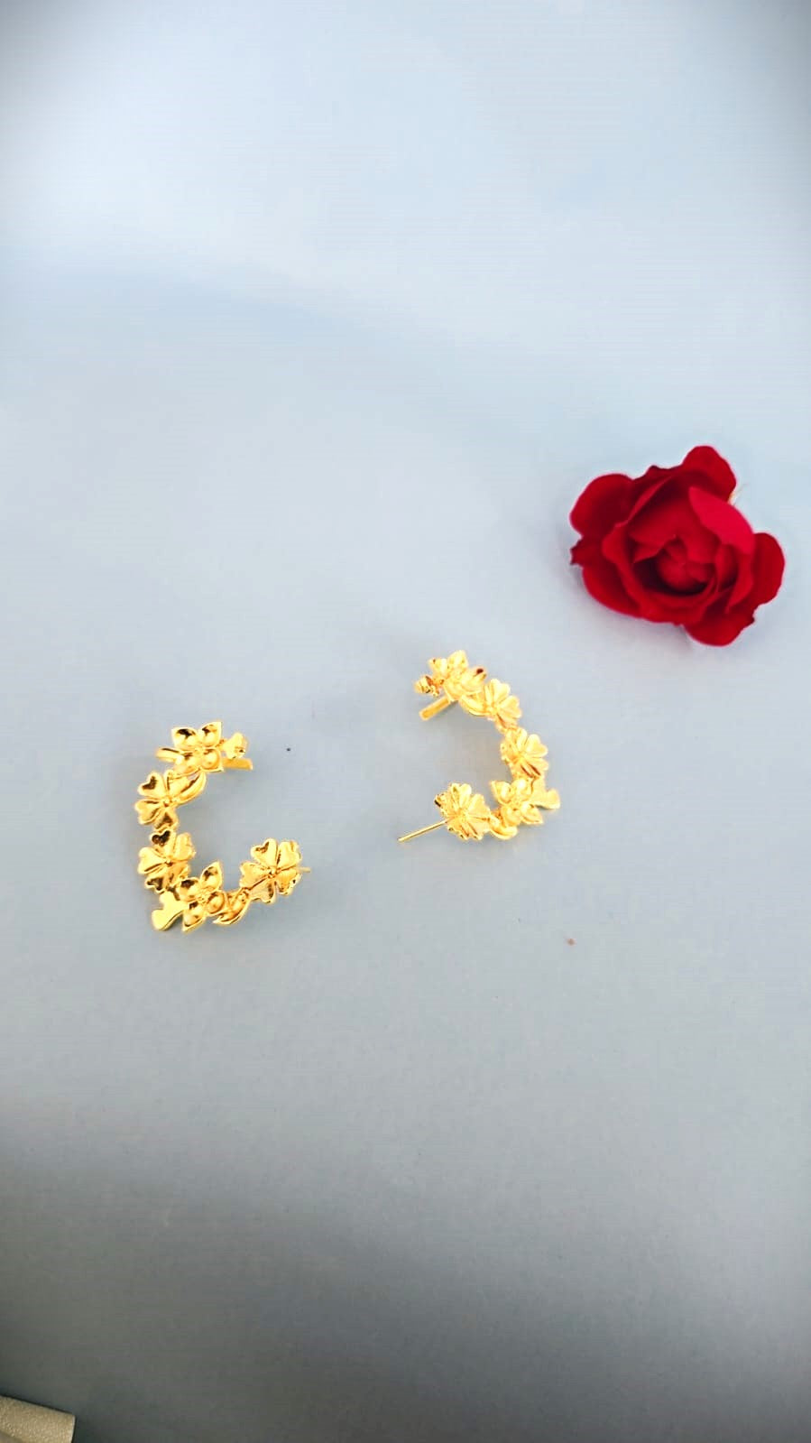 Elegant Gold Finish Floral Ear Cuff Earrings for Women