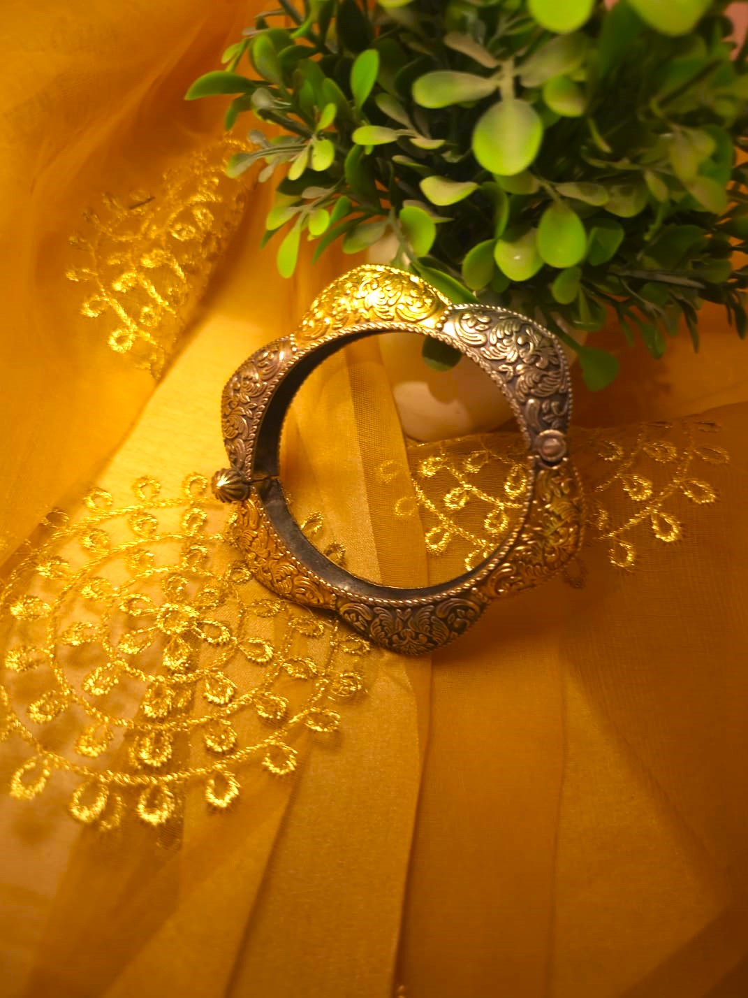 Antique Dual Tone Carved Single Kada Bangle for Women