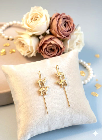 Camel Motif Brass Ear Cuff Earrings | Lightweight Gold-Tone Non-Pierced Ear Cuffs for Women