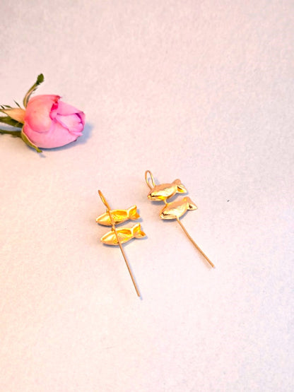 Gold Finish Fish Motif Ear Cuff Earrings – Minimal Traditional Imitation Jewellery