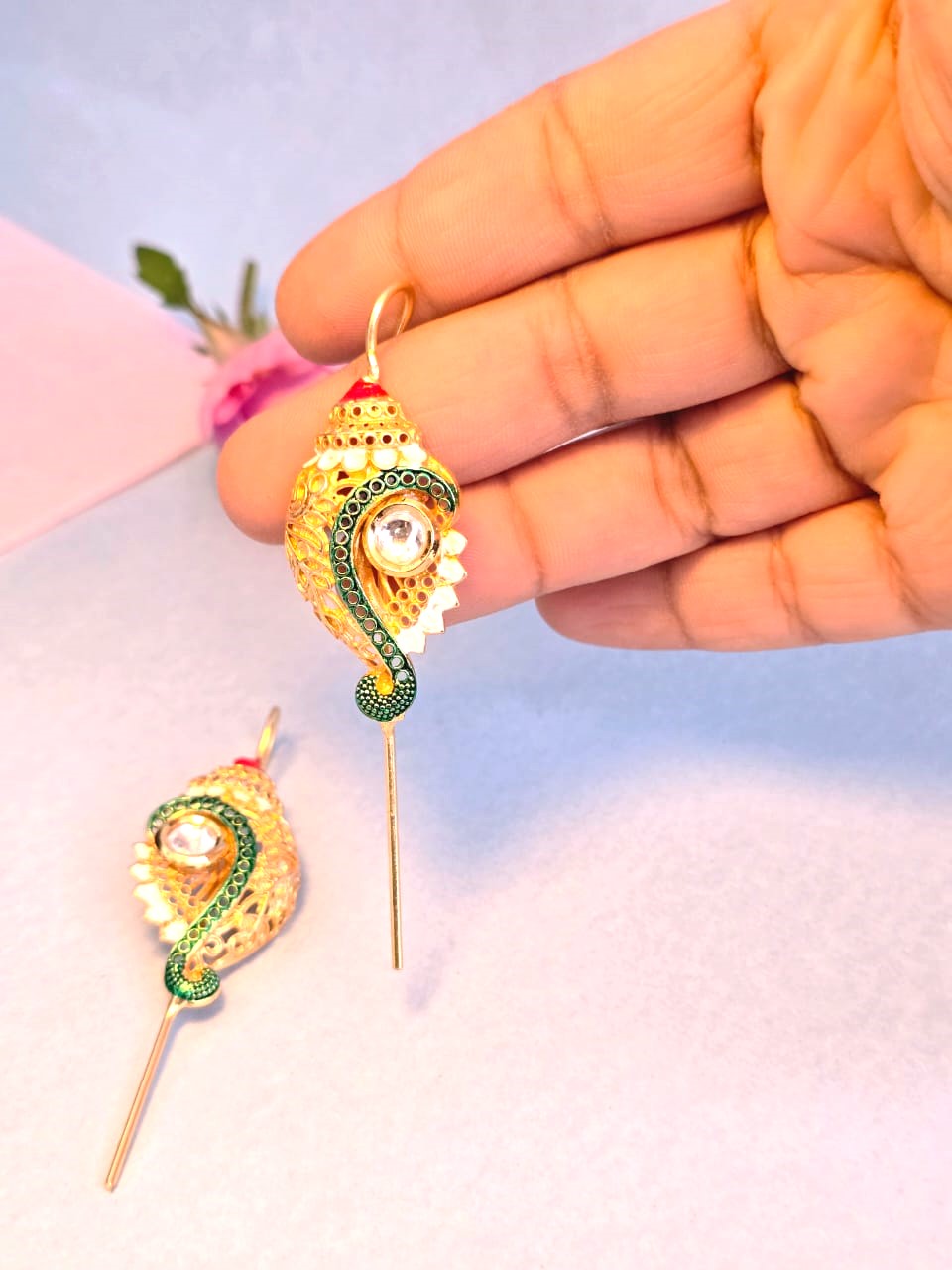 Gold Finish Shankh (Conch) Kundan Ear Cuff with Green Enamel – Traditional Imitation Jewellery