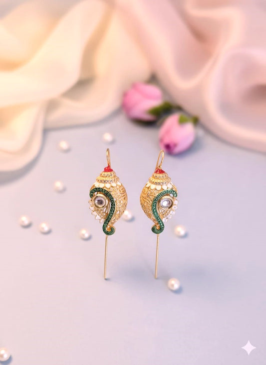 Gold Finish Shankh (Conch) Kundan Ear Cuff with Green Enamel – Traditional Imitation Jewellery