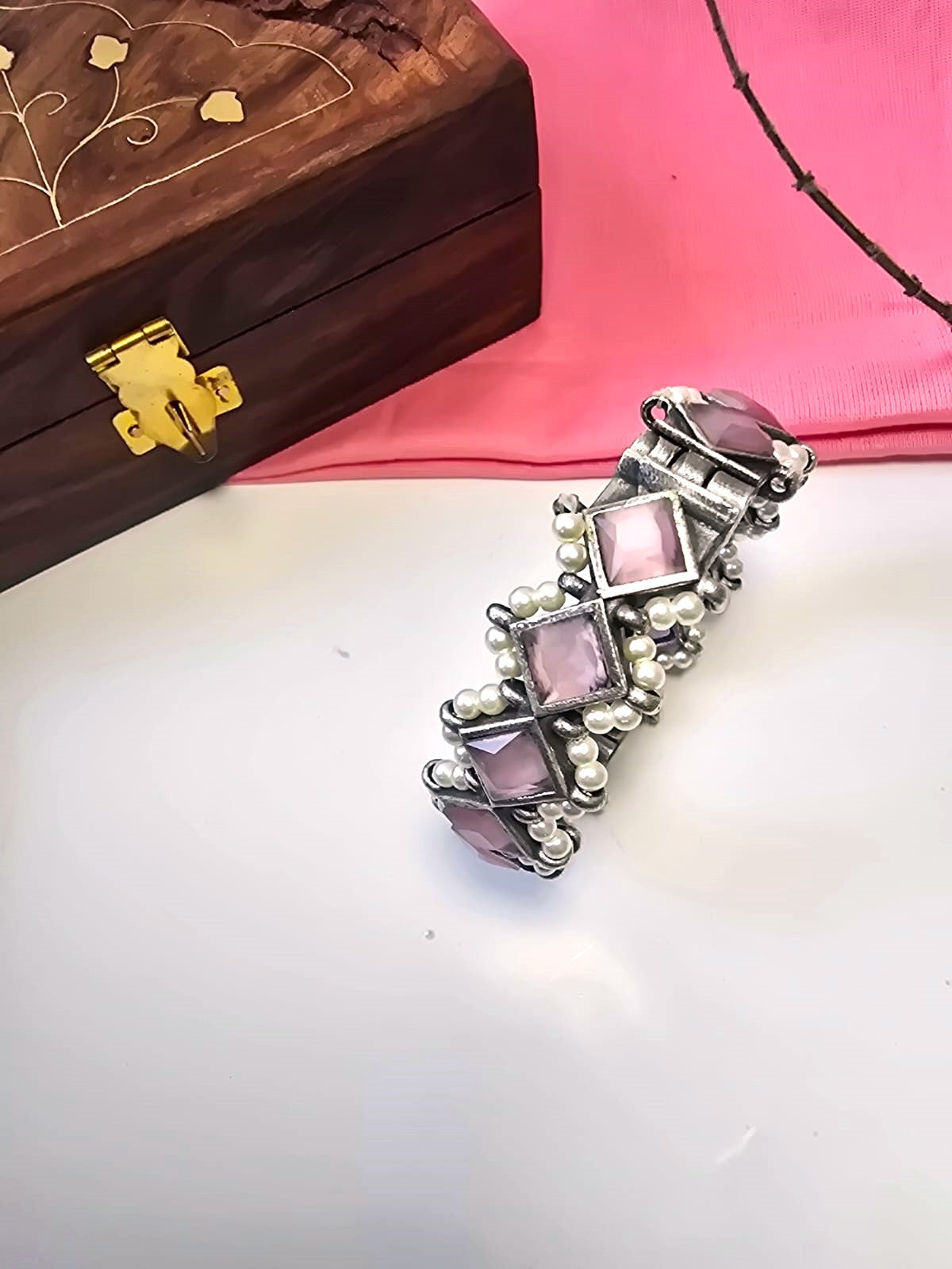 Vintage Pink Monalisa Stone  Single Piece Kada with Pearl Detailing