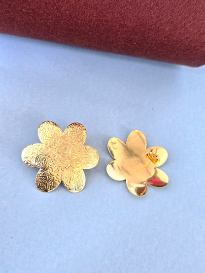 gold-finish floral brass stud earrings