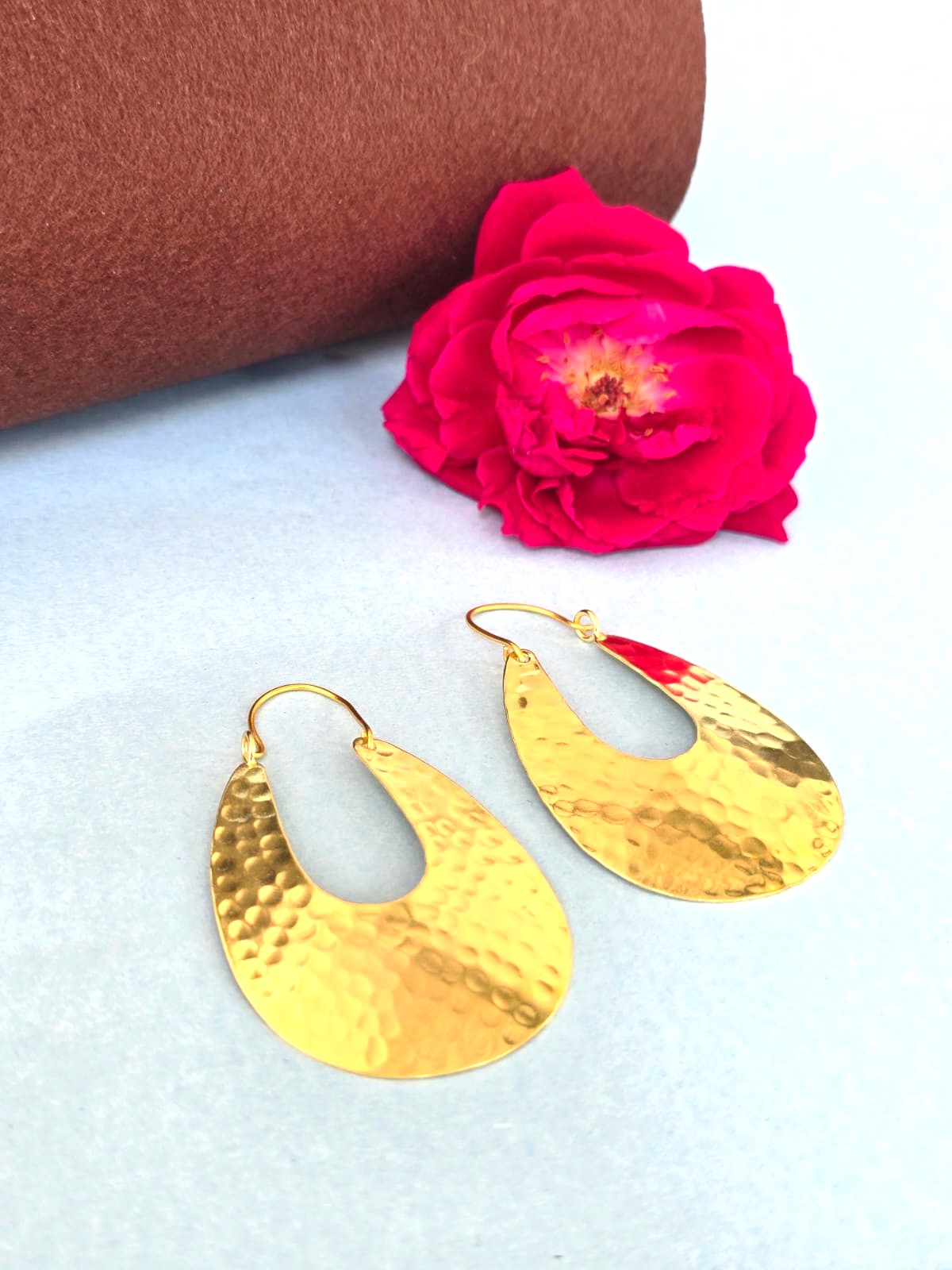 gold-finish textured hoop earrings- Elegant brass Hoop earrings